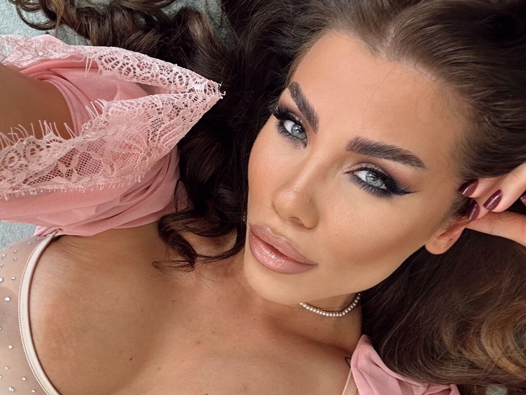 Play video profile for Celine Reys